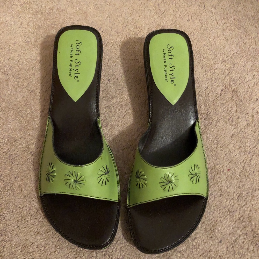 ‼️SOLD‼️green y2k slip on heels